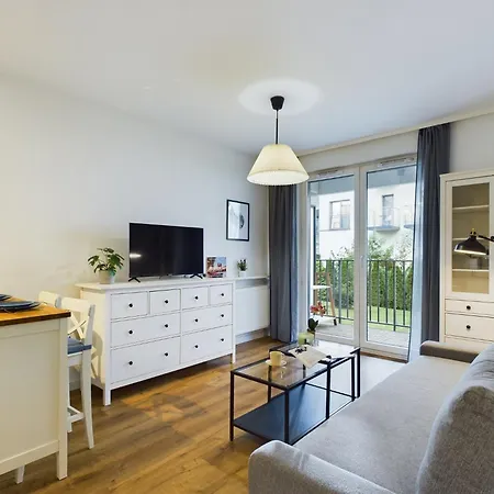 Apartment Elegancki Apartament Blisko Rzeki W Krakowie Z Biurkiem Do Pracy Zdalnej By Renters